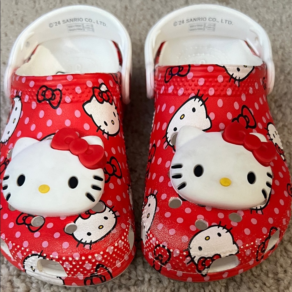 Sanrio Hello Kitty Kids Slippers - Red and White - Picture 6 of 12